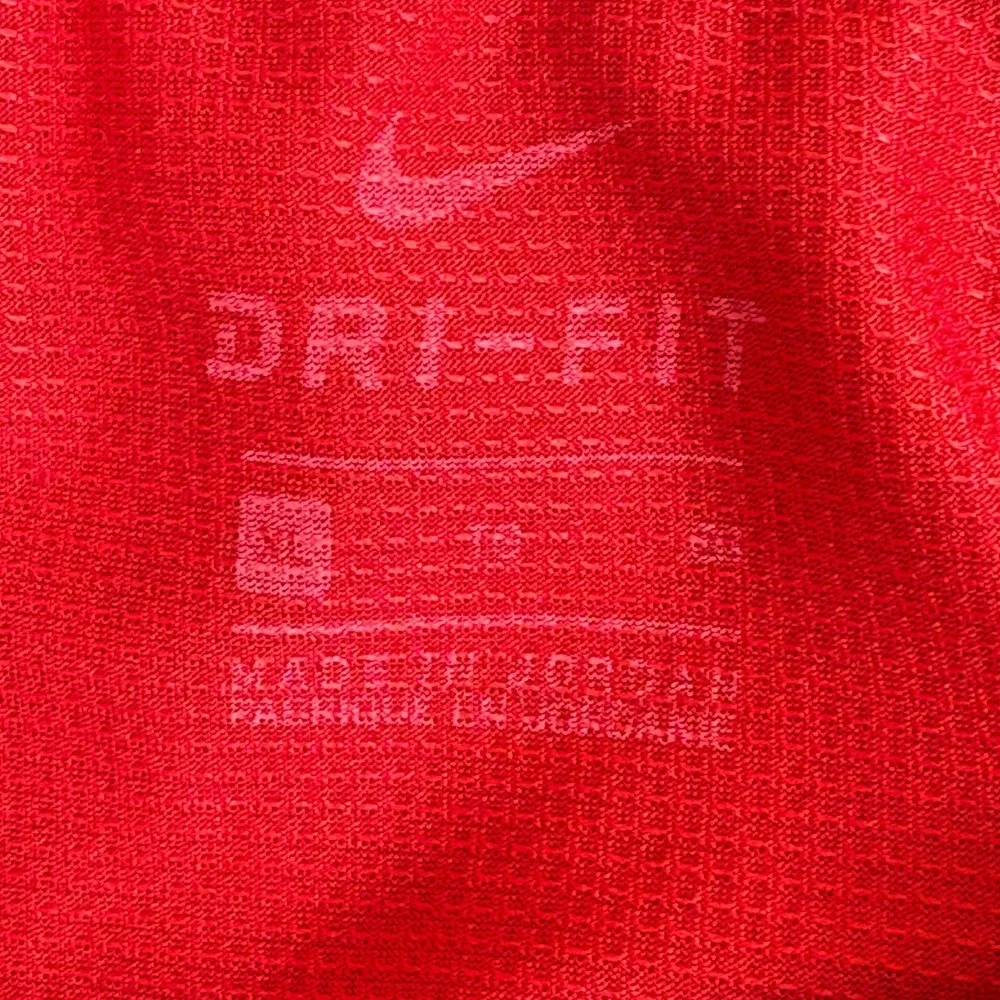 Nike Dri-Fit T-Shirt Boys XL Red White Swoosh Logo‎ Raglan Sleeve Activewear